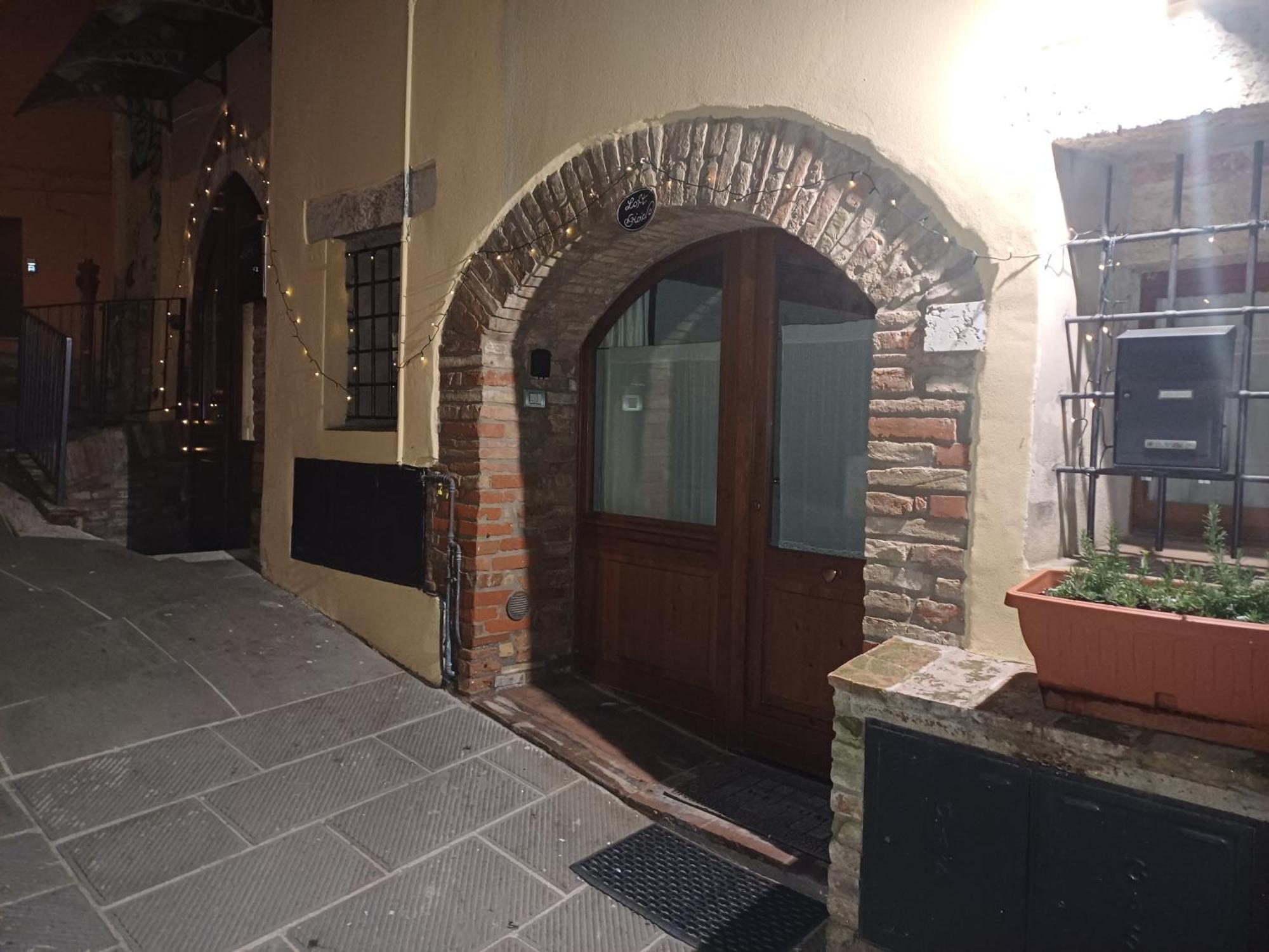 Loft Gioia Apartment Perugia Ngoại thất bức ảnh
