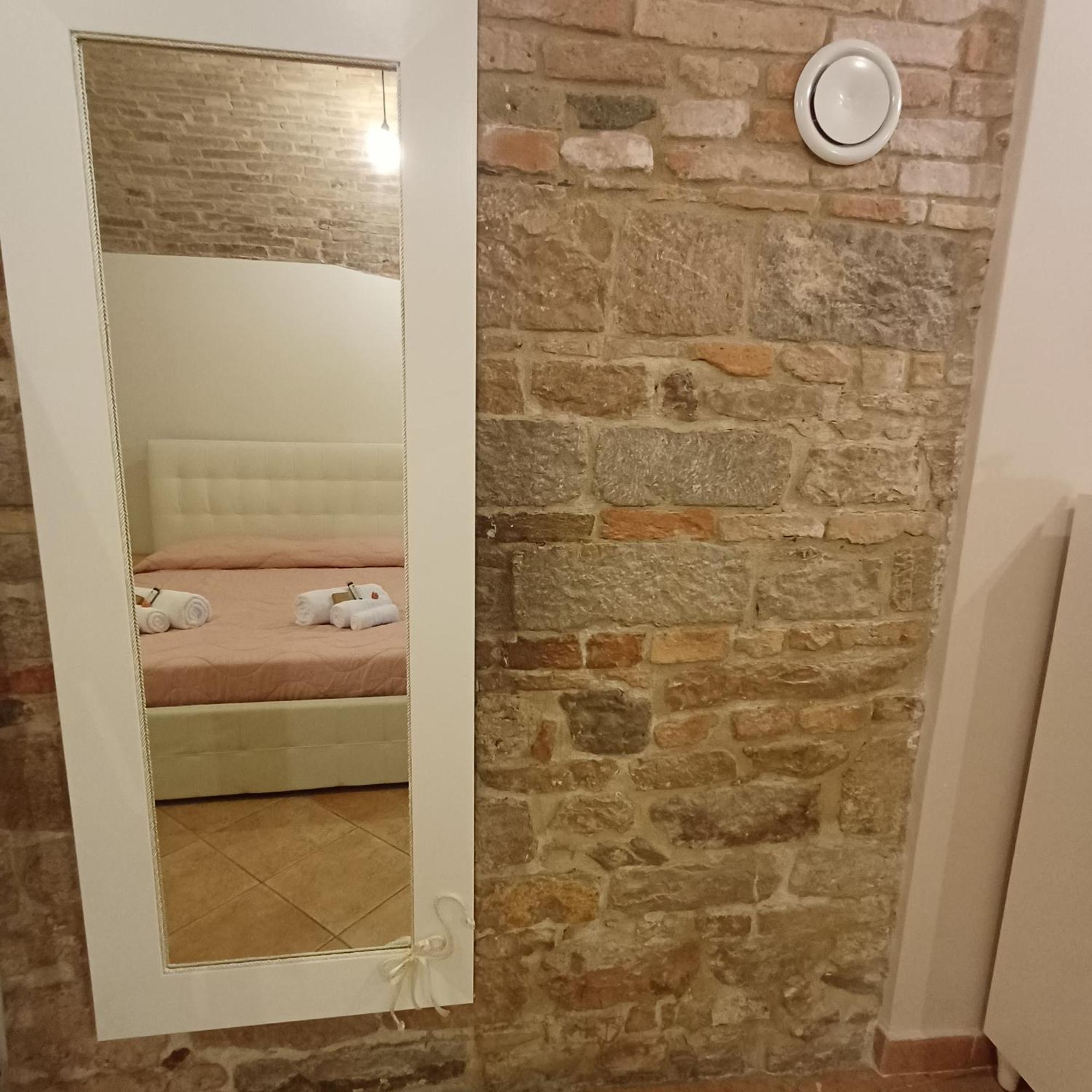 Loft Gioia Apartment Perugia Ngoại thất bức ảnh